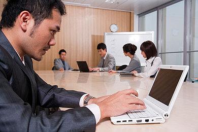 《使命召唤：先锋》剧情模式预告 亲身经历诸多经典战役